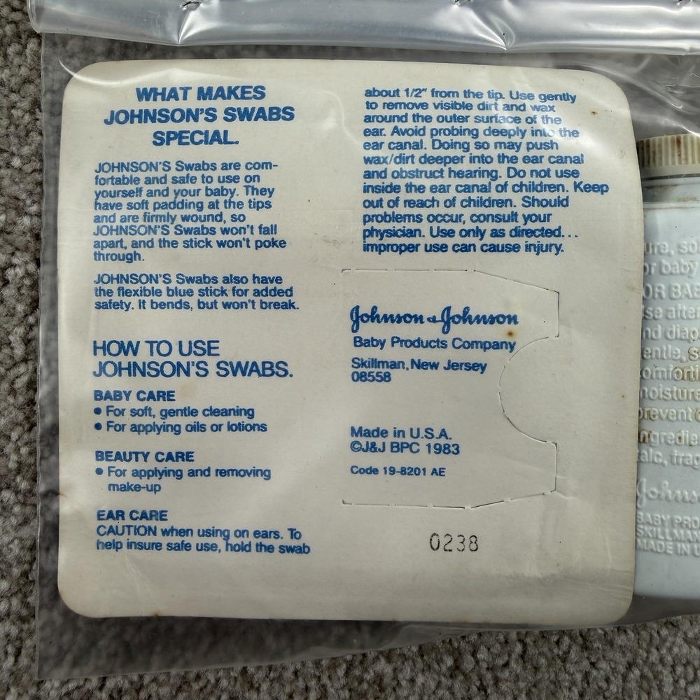 Vintage Johnson Baby Powder Bottle Purest‎ Protection 2 oz Movie Prop Q Tip - Picture 2 of 3